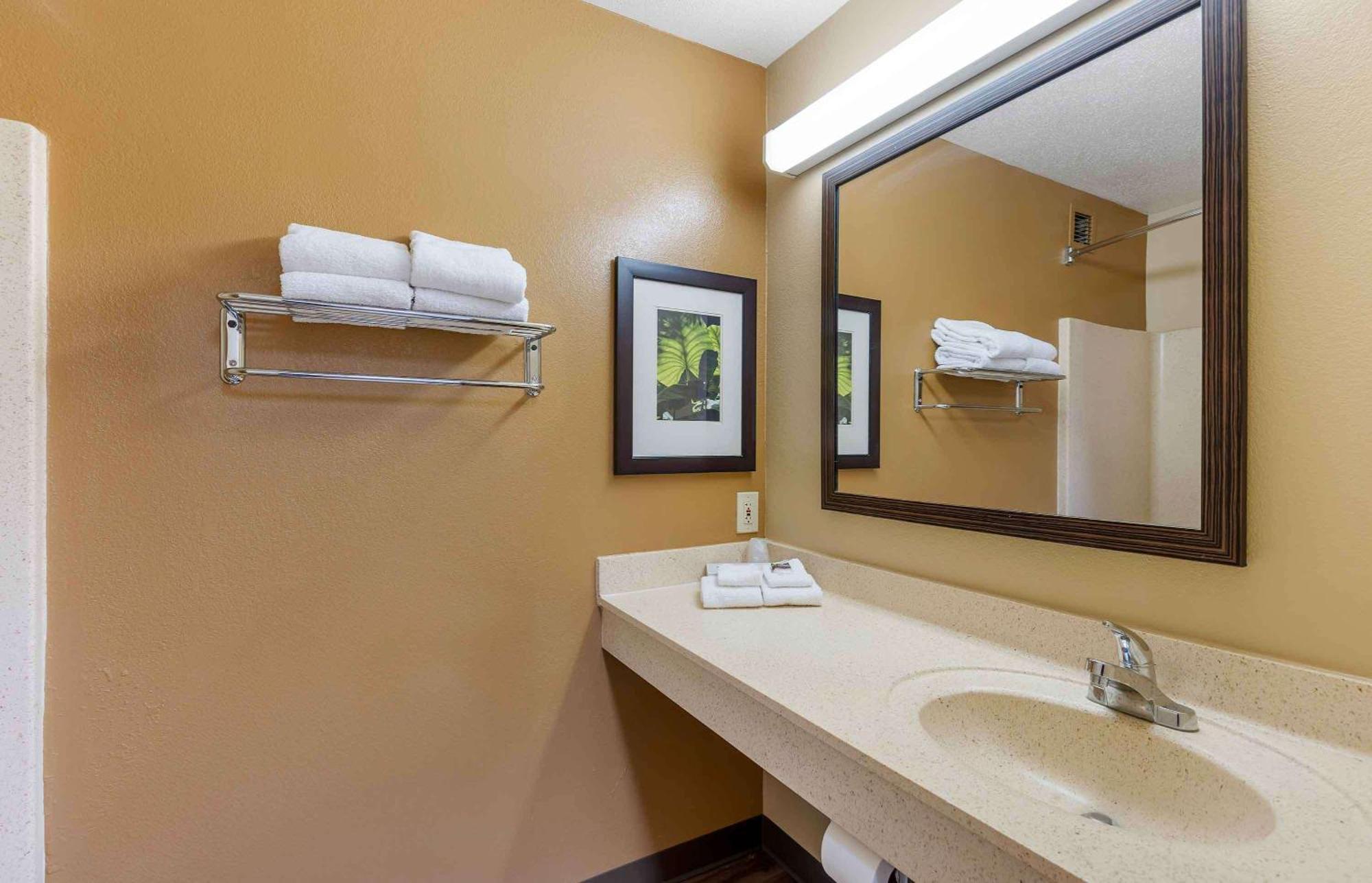 Extended Stay America Suites - St Louis - Westport - E Lackland Rd Maryland Heights Eksteriør bilde
