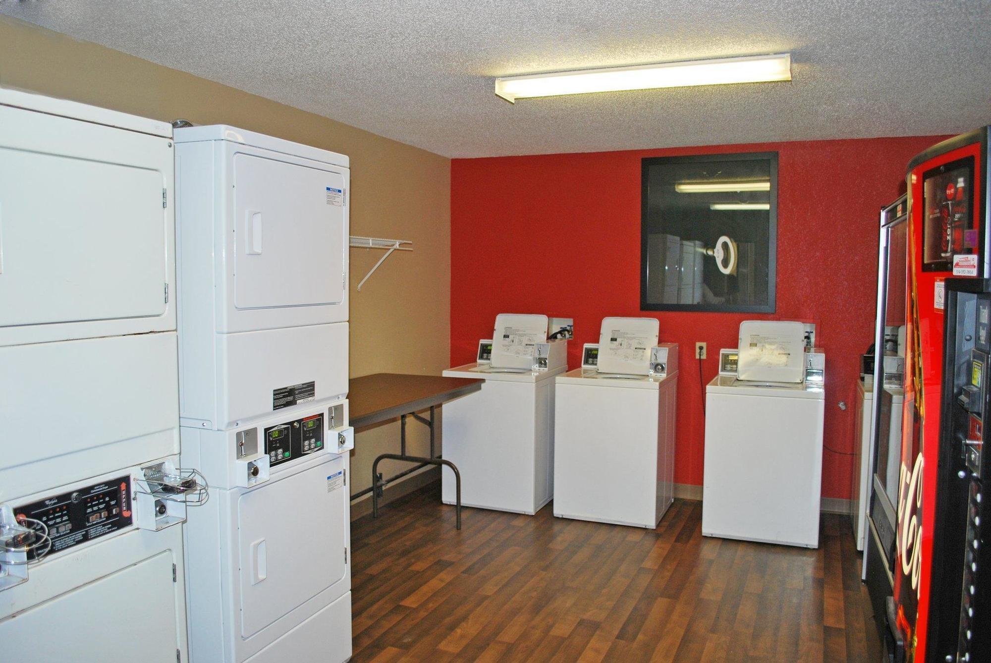Extended Stay America Suites - St Louis - Westport - E Lackland Rd Maryland Heights Eksteriør bilde